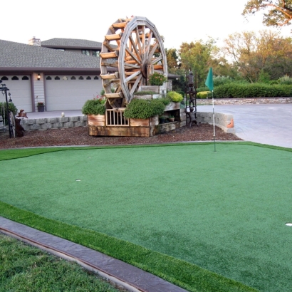 Golf Putting Greens McQueeney Texas Synthetic Grass Front