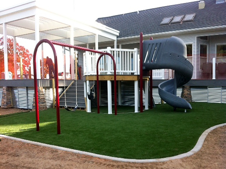 Fake Grass Round Rock Texas Childcare Facilities Back Yard